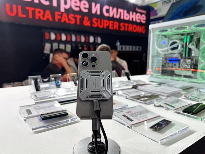 5 Sviaz消费电子盛会中国存储品牌科技出海战略再添里程碑！不朽情缘登录入口从欧亚腹地辐射全球：领德创科技亮相俄罗斯202(图3)